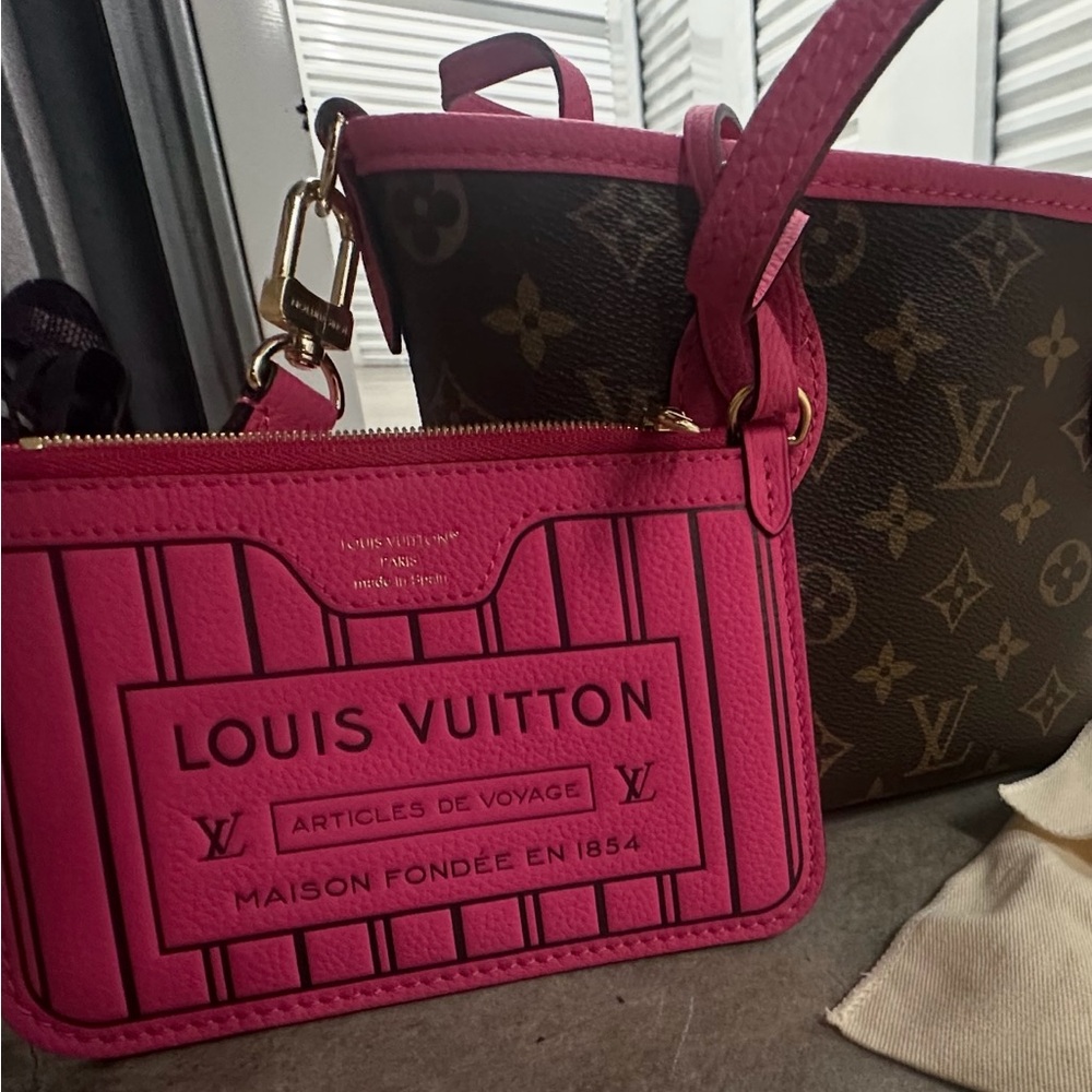 Louis Vuitton Pink and Brown Women's Bag reverse bag